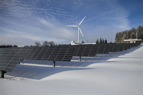 Solar Panel Efficiency? The Rules of Power Output - Sunshine Renewable Solutions