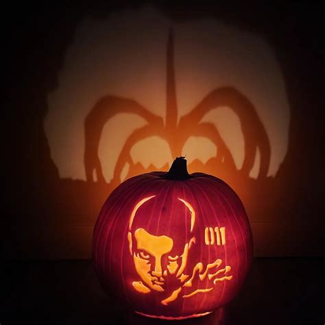 My Stranger Things Pumpkin. Happy Halloween! : r/StrangerThings