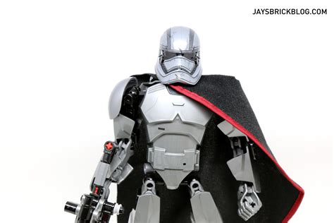 Review: LEGO 75118 – Captain Phasma