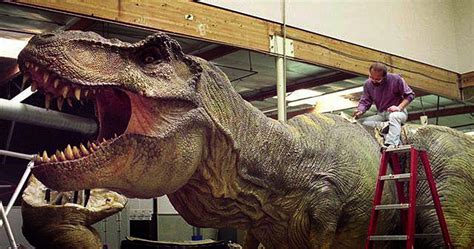 Jurassic Park T-Rex - Skinning an Animatronic Dinosaur Behind-the-Scenes at Stan Winston Studio ...