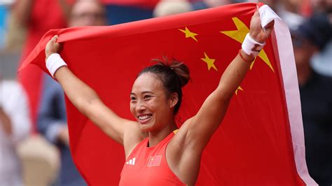 Zheng Qinwen prevails over Donna Vekic to win women's singles tennis ...