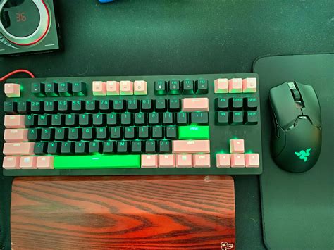 Huntsman TE + Razer Green & Quartz Pink : r/razer