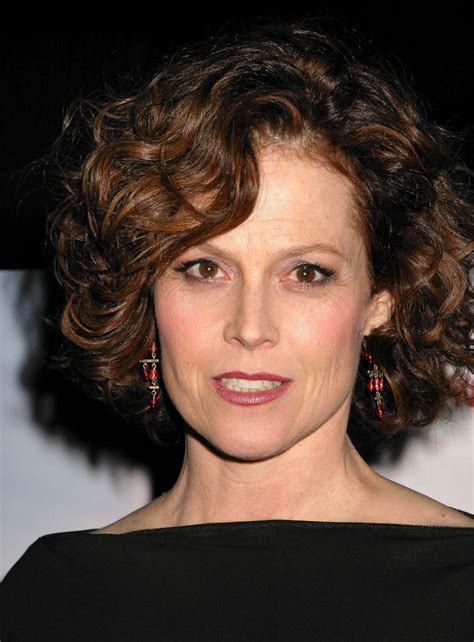 Sigourney Weaver Biography, Sigourney Weaver's Famous Quotes - Sualci Quotes 2019