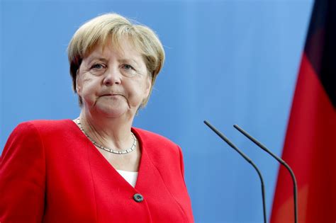 Angela Merkel’s first coronavirus test result is negative - POLITICO