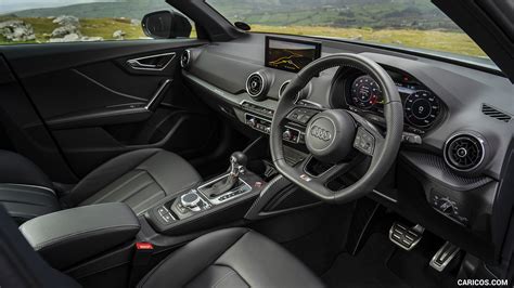 Audi SQ2 (UK-Spec) | 2019MY | Interior