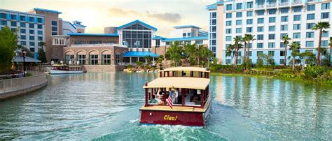 Universal Orlando Loews Sapphire Falls Resort - Academy Travel