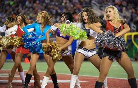 2017 Pro Bowl Cheerleaders | Cheerleading, Nfl pro bowl, Nfl cheerleaders