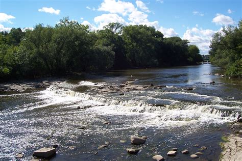 Milwaukee River - Wikipedia