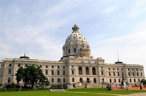 Tours of Minnesota State Capitol Return