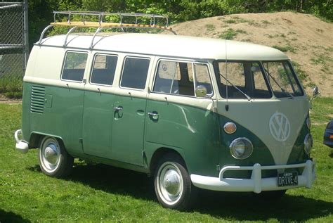 File:Volkswagen Bus (Hudson).JPG - Wikimedia Commons