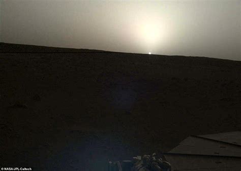 Sunrise and sunset on MARS captured by NASA's Insight lander | Daily Mail Online