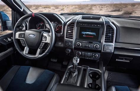 ford-f150-raptor-interior - Mega Autos