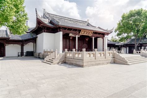 Suzhou Garden, Traditional Architecture Stock Photo - Image of green, history: 126992114