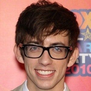 Kevin McHale (TV Actor) - Age, Family, Bio | Famous Birthdays