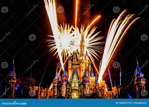 Happily Ever after is Spectacular Fireworks Show at Cinderella`s Castle ...