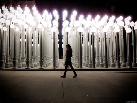 LA Travelogue :: Urban Light by Chris Burden at LACMA | The Moonberry Blog