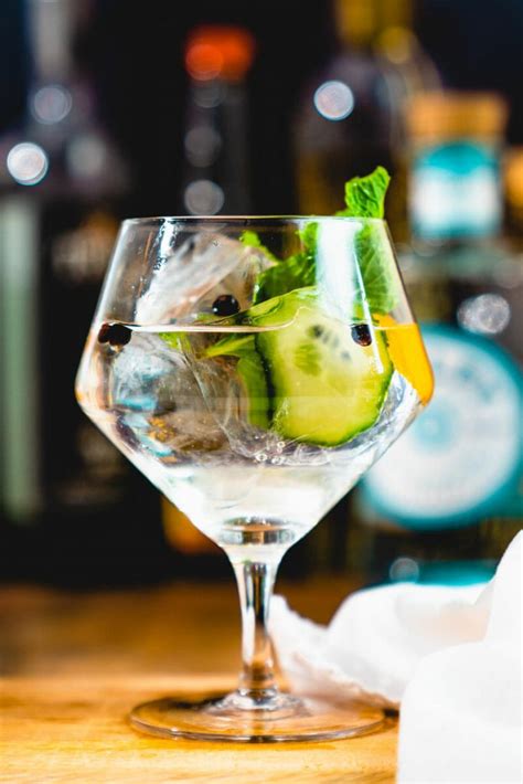 A Gin And Slimline Tonic Is A Refreshing And Low Calorie Drink | Lipo ...