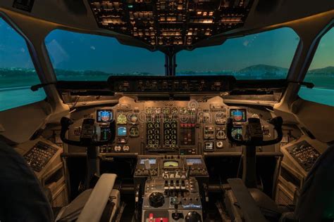 AVRO RJ100 Cockpit at Take Off Point Editorial Stock Photo - Image of airport, electrical: 181650943