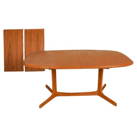Rare Danish Modern Teak Round Expandable Top Dining Table at 1stDibs ...