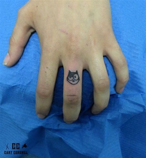 Felix the cat tattoo | Felix los gatos, Ideas de tatuaje pequeño ...