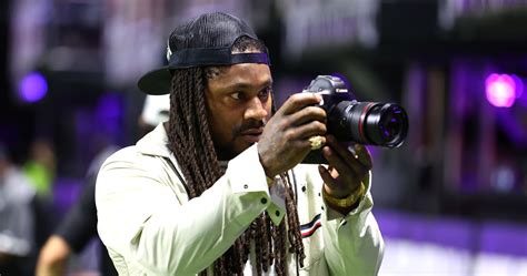 Marshawn Lynch Joins Amazon's TNF Coverage Ahead of Bears vs ...