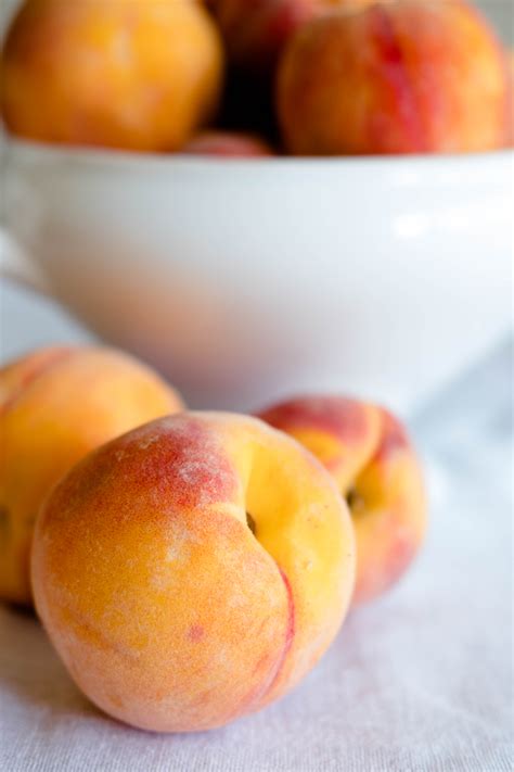 Easy Canned Peaches - Seasoned with Sunshine