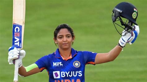 Why Harmanpreet Kaur Is A Sheer Delight To Indian Women’s Cricket