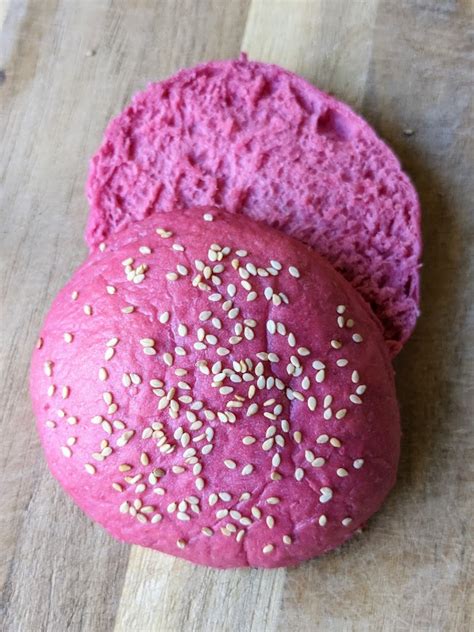 The pinkest burger ever? – Bounded by Buns