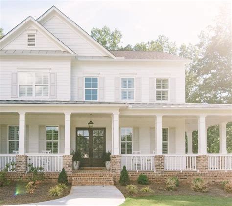 The Best Classic White Farmhouse Inspiration | Classic farmhouse exterior, House exterior, Dream ...