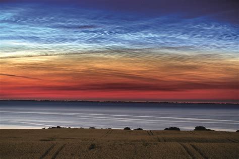 How to capture and process images of noctilucent clouds - BBC Sky at Night Magazine