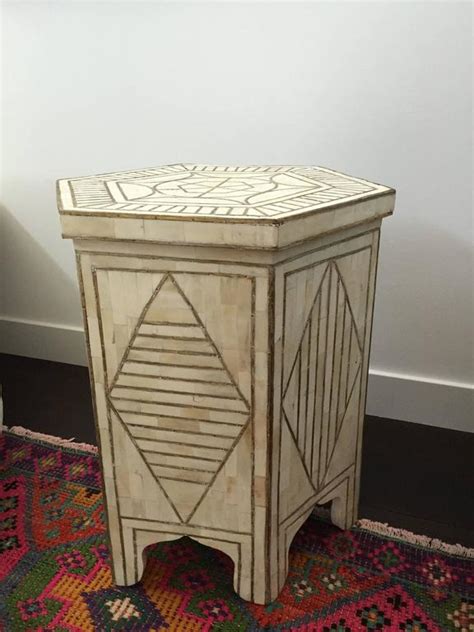 Bone and Brass Inlay Side Table with Geometric Modern Design For Sale at 1stDibs