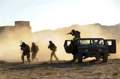 Photo : special forces - training - hmmwv