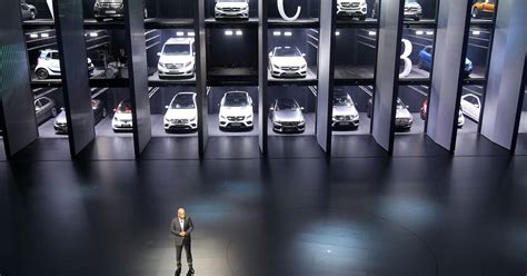 Daimler North America moving headquarters to Michigan