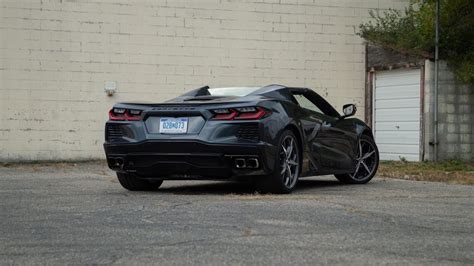 2021 Chevrolet Corvette Convertible opens up some trunk space - CNET