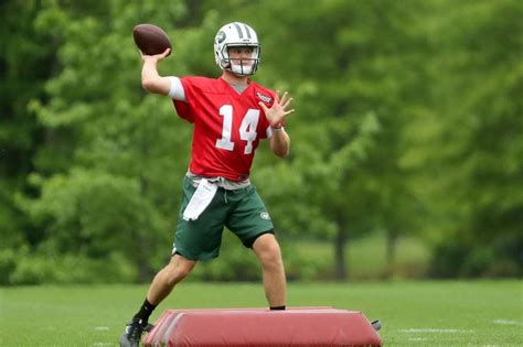 WATCH: Sam Darnold highlights from Day 1 of Jets minicamp - nj.com