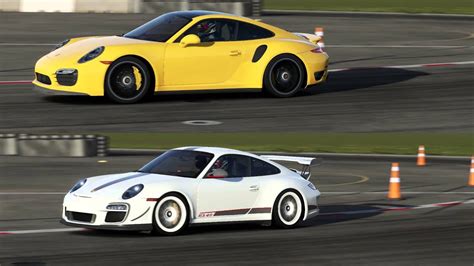 Porsche 911 Turbo S vs 911 GT3 - Top Gear Track - YouTube