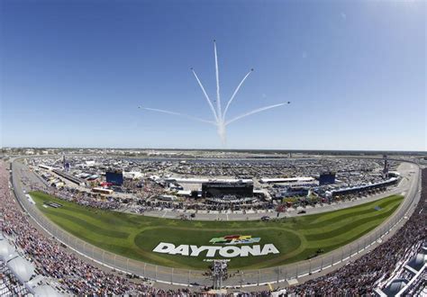 Daytona International Speedway Track Tours | Daytona Beach, FL 32114