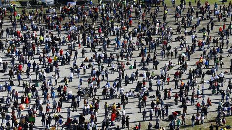 Coronavirus: Thousands protest against German COVID-19 restrictions ...