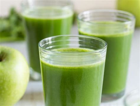Foodista | Recipes, Cooking Tips, and Food News | Glowing Skin Green Juice