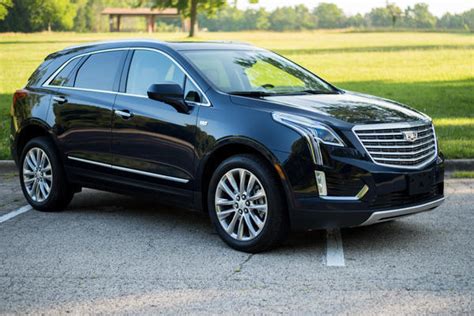 2017 Cadillac XT5 Platinum crossover provides luxury for a price - Chicago Tribune