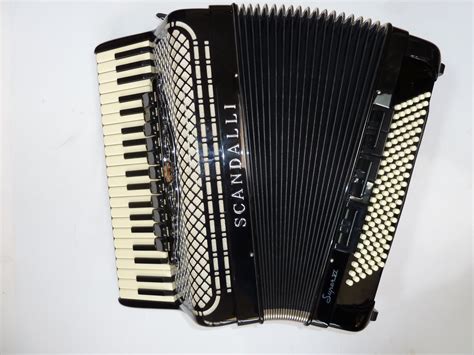 Scandalli Super VI 120 Bass Accordion