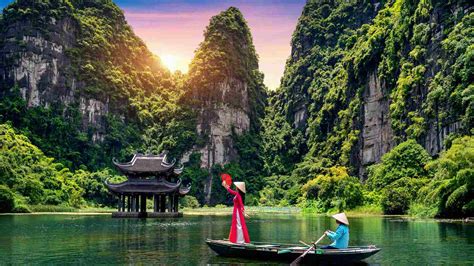 Trang An Boat Trip – Ninh Binh | Vietnam's Best Travel Experiences