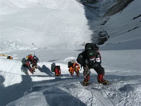 Video: “The Bodies used as Landmarks on Mt. Everest” | Larry Ferlazzo's ...