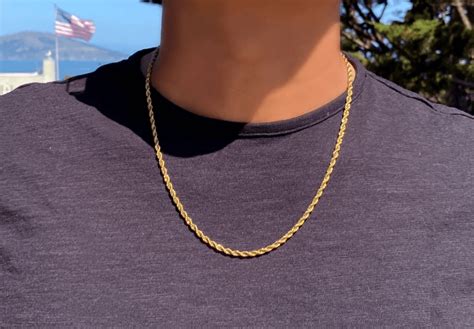 How to Wear Gold Chains for Men: A Handy Style Guide