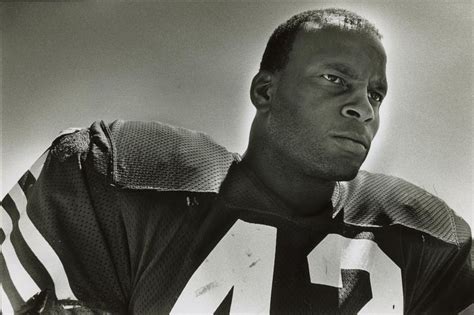 Ronnie Lott. Wore extra large shoulder pads to increase punishment on opposing offenses ...