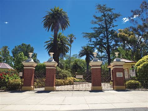 Albury Botanic Gardens - Guided Tour | AlburyCity