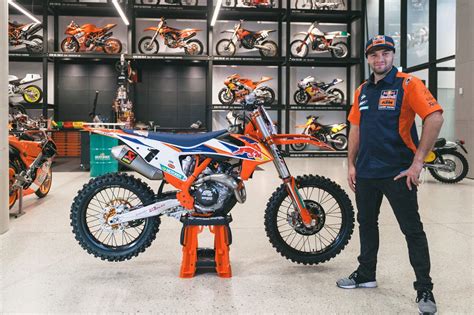 UNVEILED: NEW KTM 450 SX-F FACTORY EDITION SET TO STUN RIVALS ON AND ...