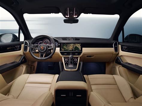 2023 Porsche Cayenne: 53 Interior Photos | U.S. News