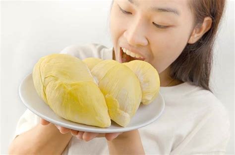 4 Fakta Gak Enak Dari Makan Buah Durian - Bebaspedia.com