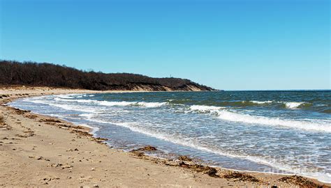 Sunken Meadow State Park beach looking torward the bluffs Photograph by ...